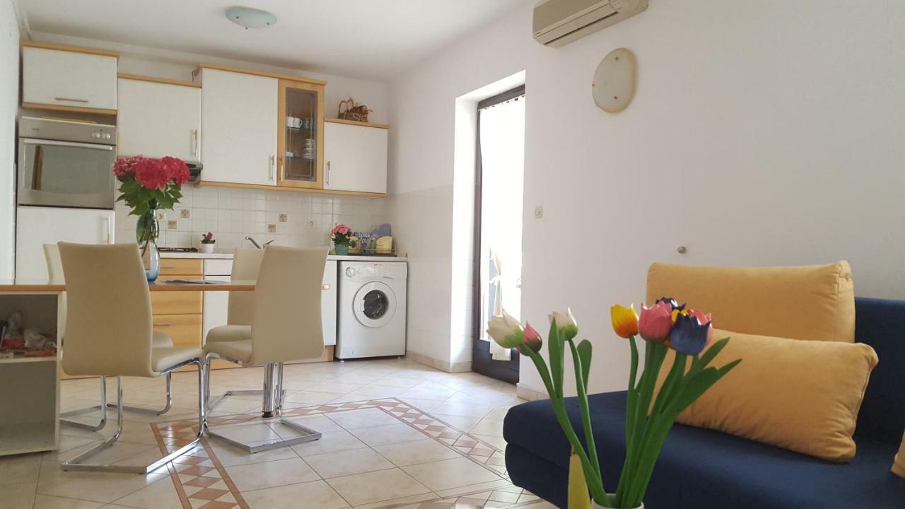 Lara Gortanova Bay Apartment Pula Ngoại thất bức ảnh